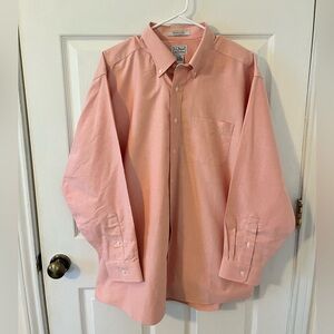 L.L. Bean Men's Light Pink Vintage Oxford Long Sleeve